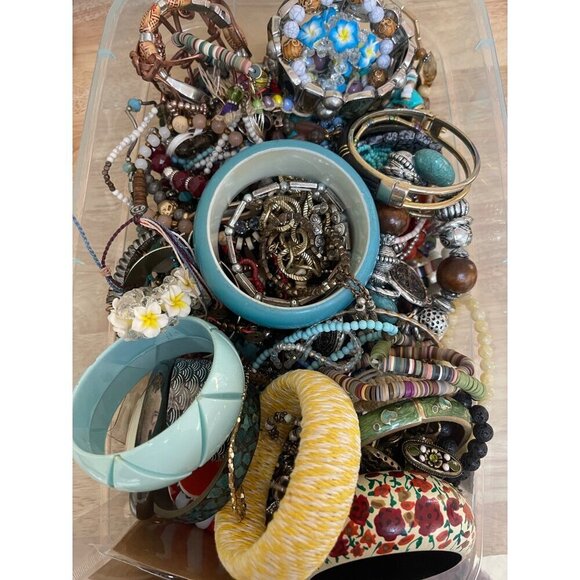 Mystery Bracelet 1lb Lot - Beaded, Cuff, Bangle, Stone, Glass, Metal, Wood - Picture 7 of 16